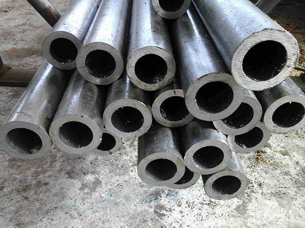 精密無(wú)縫鋼管是一種什么類型的材質(zhì)？